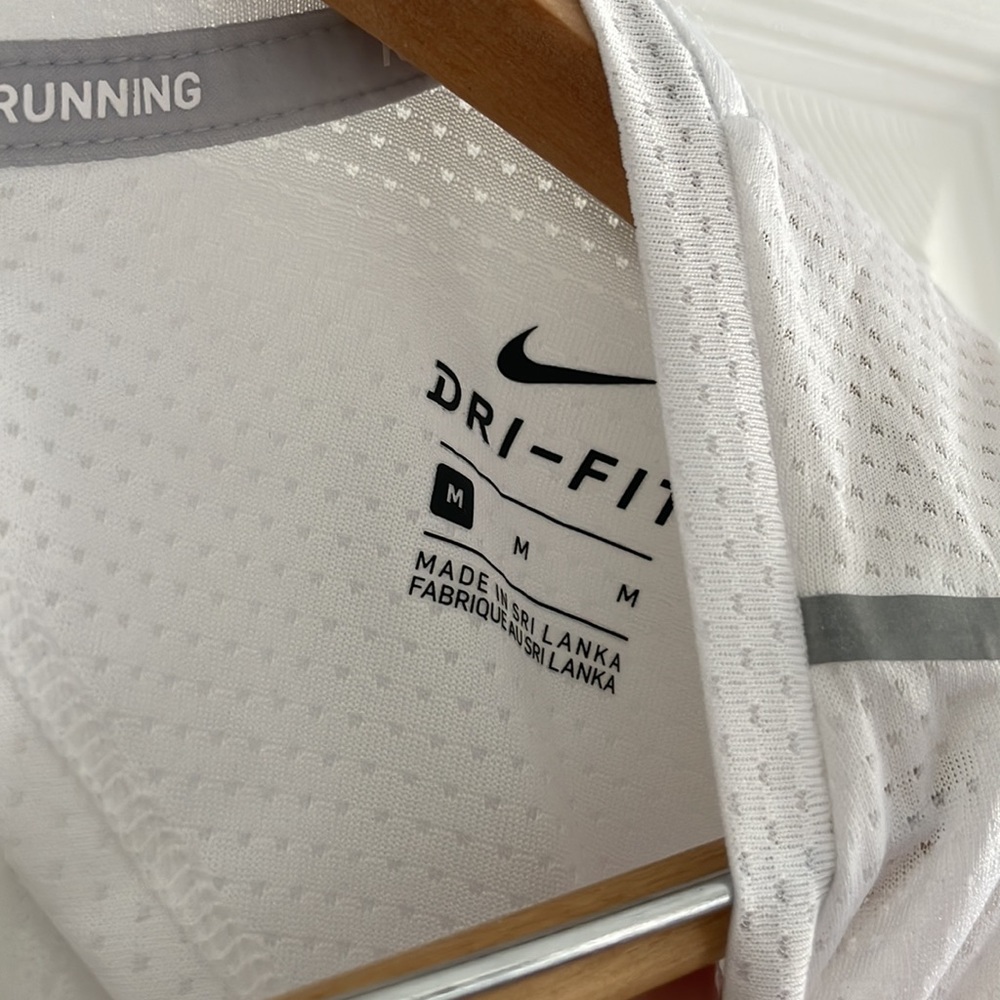 Nike Training Top - image 3